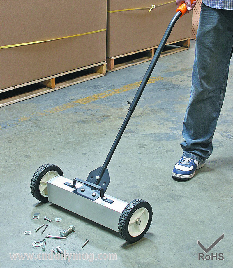Magnetic Road Sweeper With Wheels Claw Pickup Tool